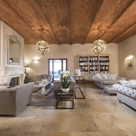 فيلا Borgo Argiano كاستيلْنْوافو بيراردين المظهر الخارجي الصورة